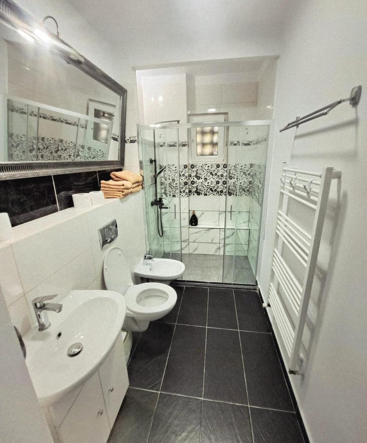 Apartament 3 Camere Hd Hunedoara Dış mekan fotoğraf